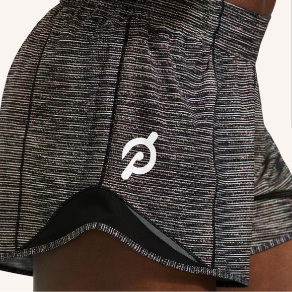LULULEMON PELOTON LIMITLESS HOTTY HOT 4” - Picture 1 of 2